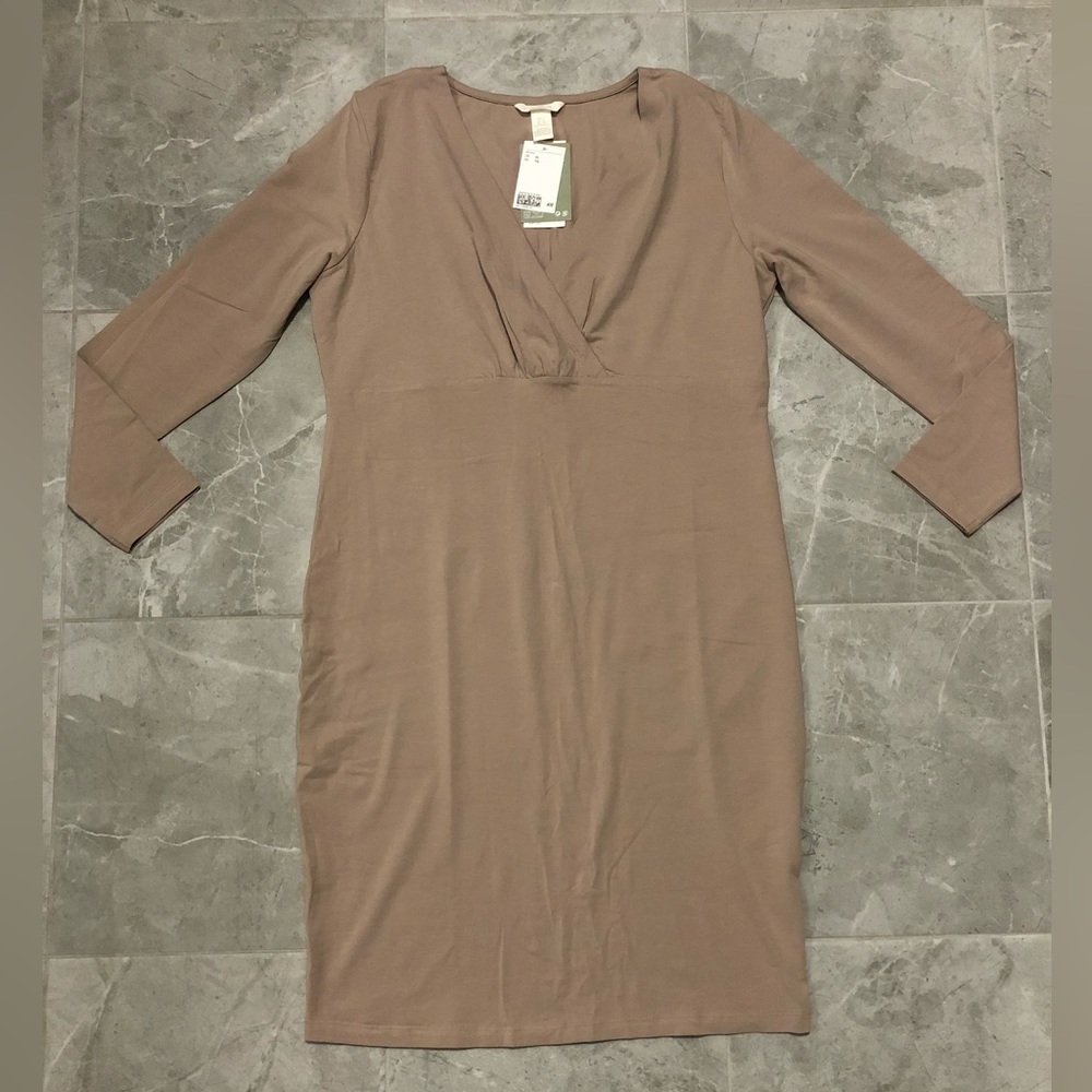 BNWT H&M Mama Maternity Nursing Dress